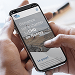 Smartphone affichant la web app du chantier du CHU de Nantes