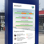 Totem affichant le flux EcoWatt : météo de l'électricité et écogestes